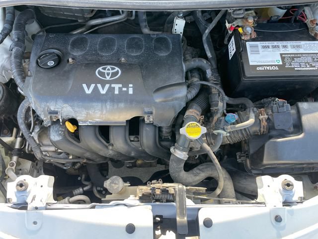Used 2008 Toyota Yaris Sedan FWD image 30