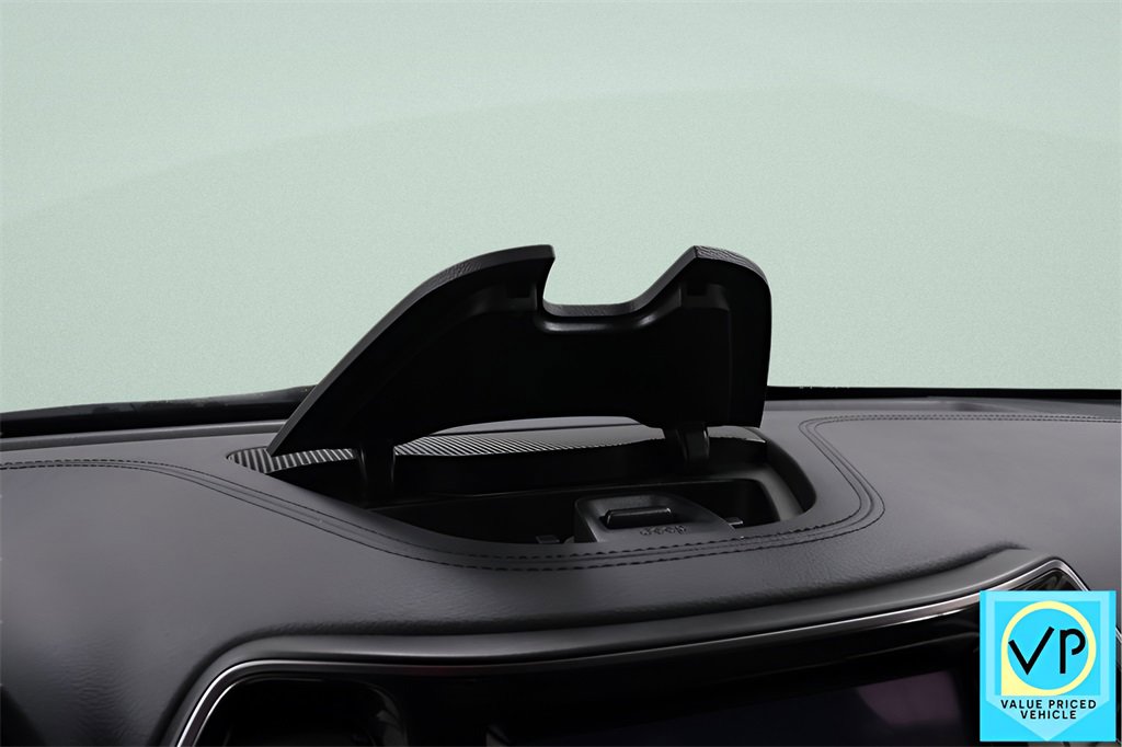 Used 2020 Jeep Cherokee Limited image 15