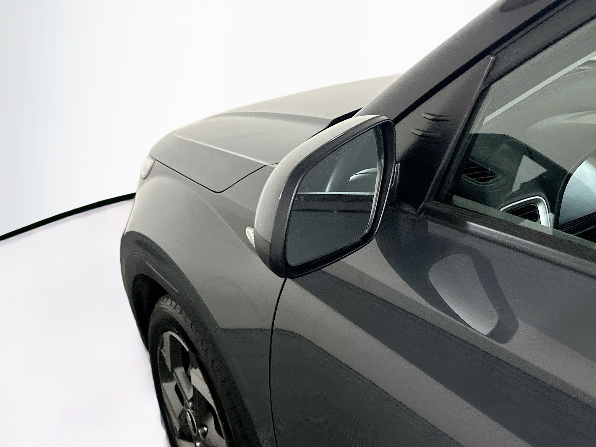 Used 2024 Hyundai Venue SEL image 16
