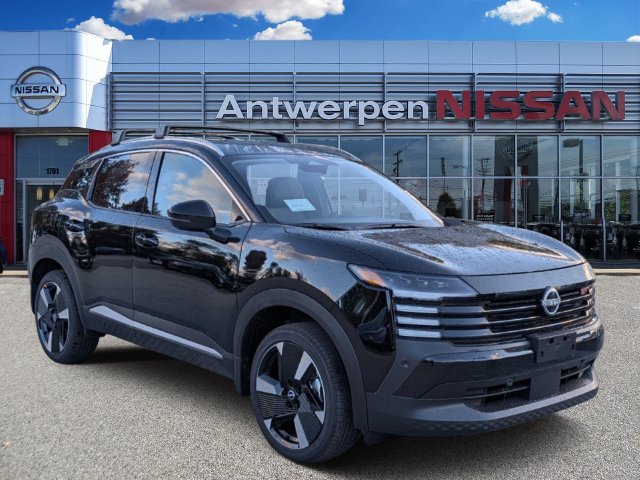 New 2026 Nissan Kicks SR w/ Cold Weather Package