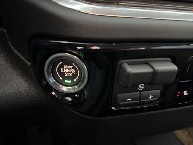 New 2026 GMC Sierra 1500 Elevation image 37