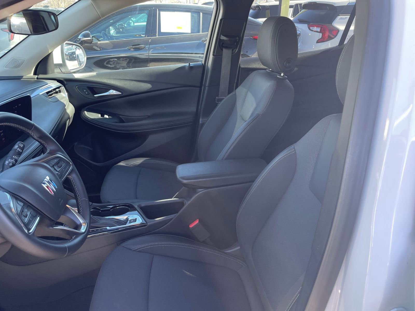 Used 2025 Buick Encore GX Preferred image 25