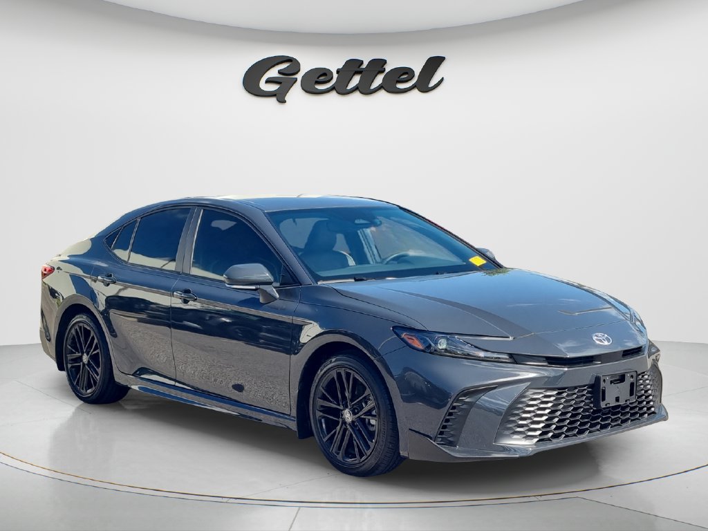 Used 2025 Toyota Camry LE FWD image 2
