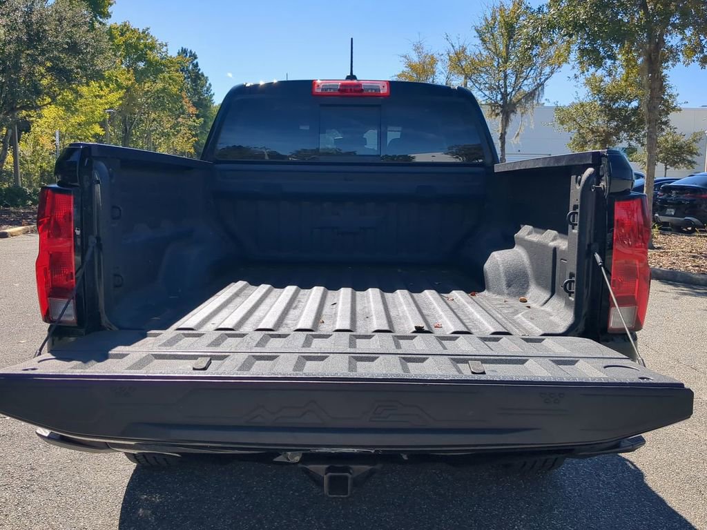 Used 2023 Chevrolet Colorado LT w/ LT Convenience Package II image 12