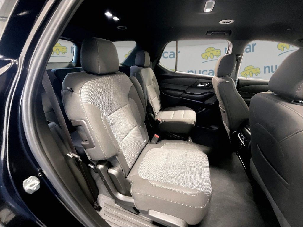 Used 2023 Chevrolet Traverse LT AWD/4WD image 16