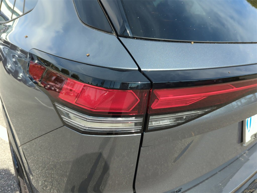 New 2026 Volkswagen Tiguan SE R-Line image 14