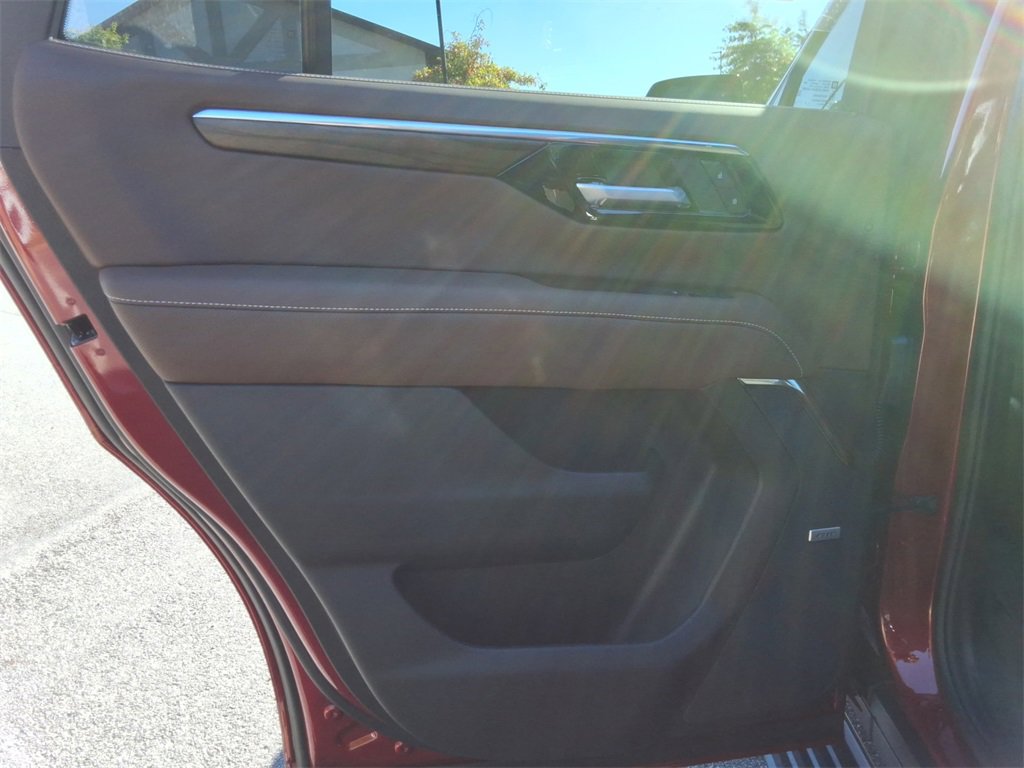 New 2026 Chevrolet Tahoe High Country image 18