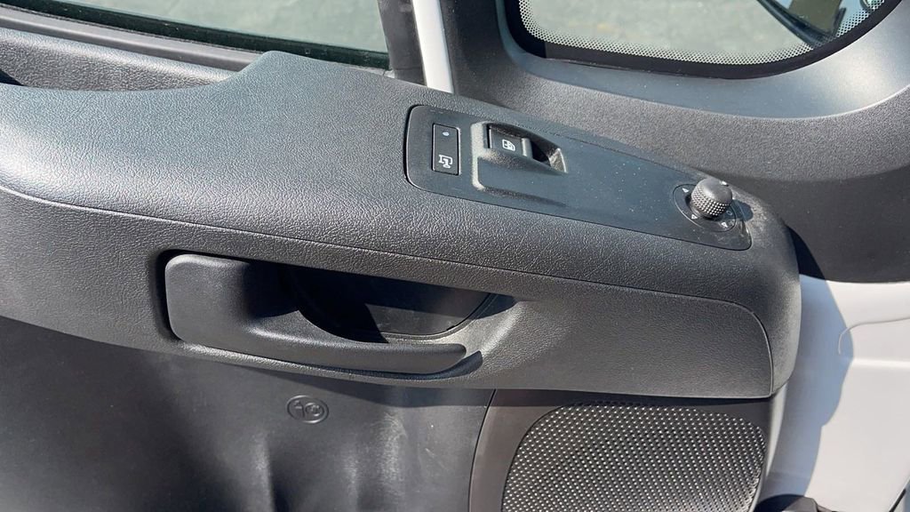 New 2024 RAM ProMaster 3500 w/ Delivery Van Package image 31