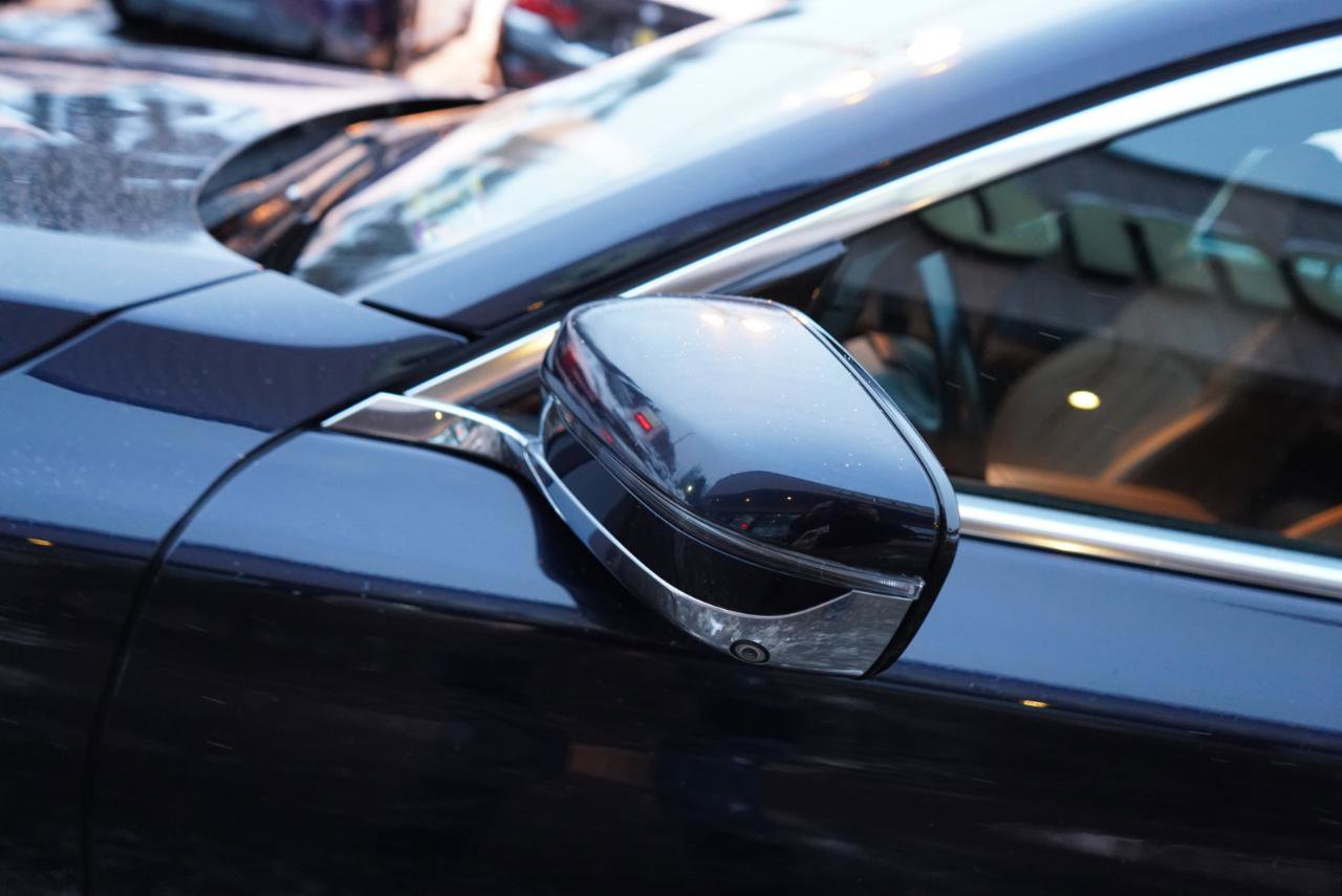 Used 2018 BMW 750i xDrive image 23