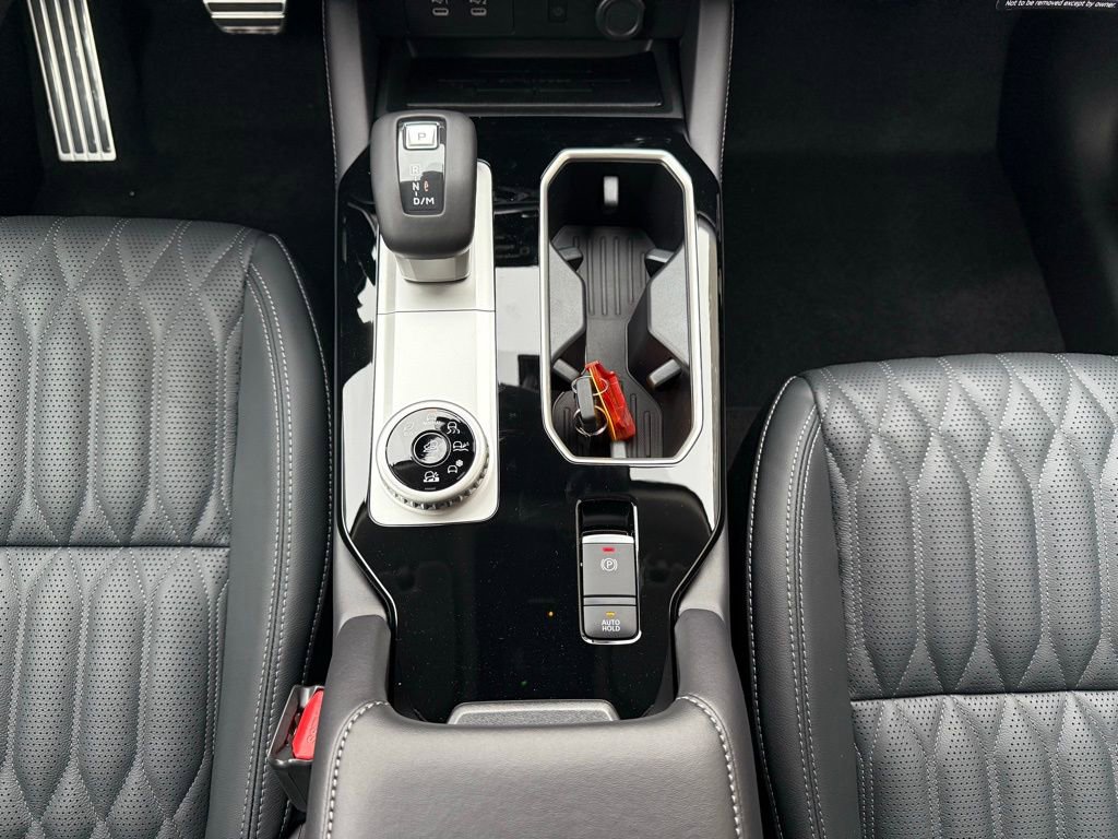 New 2026 Mitsubishi Outlander SEL image 17