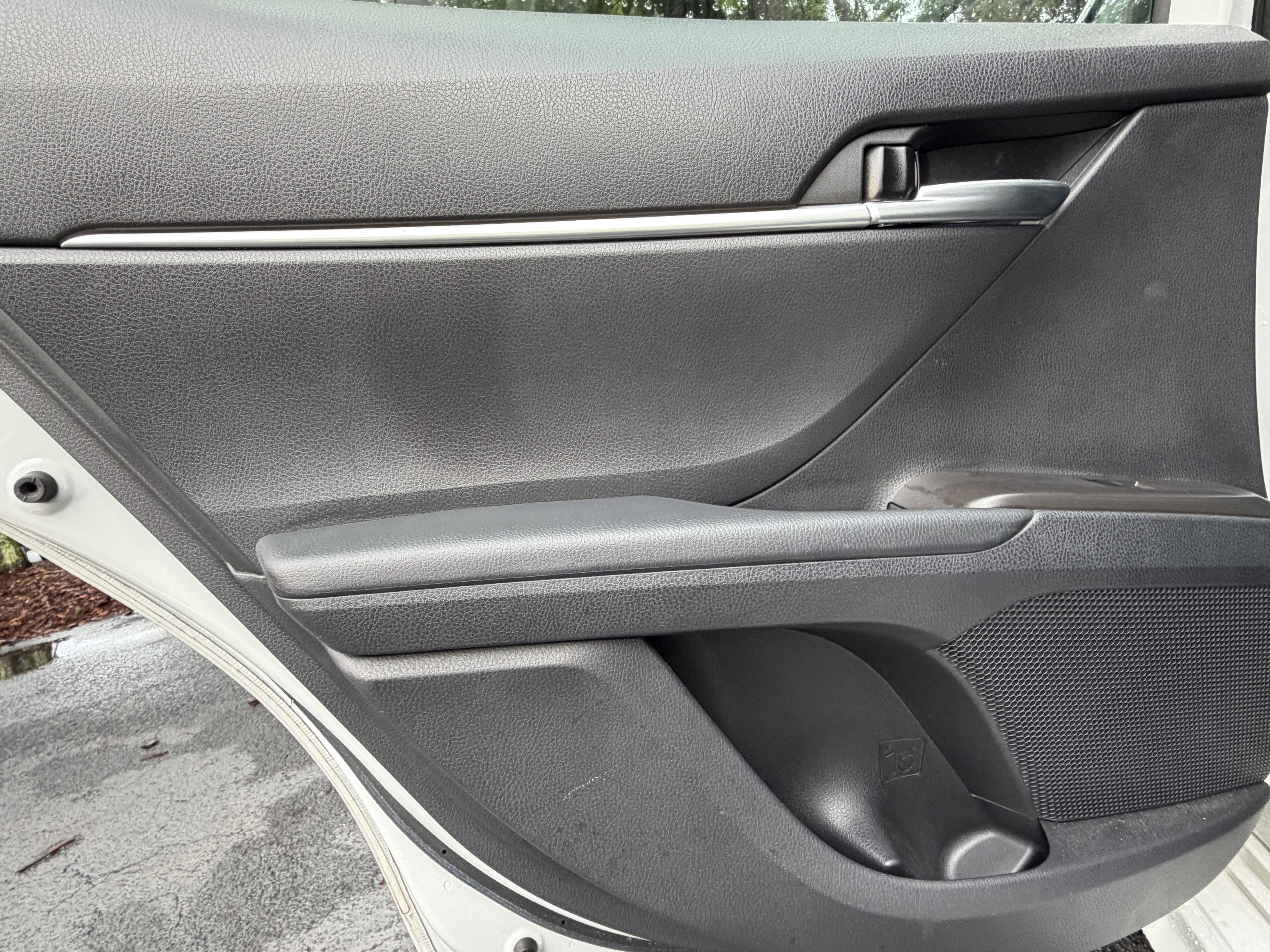 Used 2023 Toyota Camry SE FWD image 30