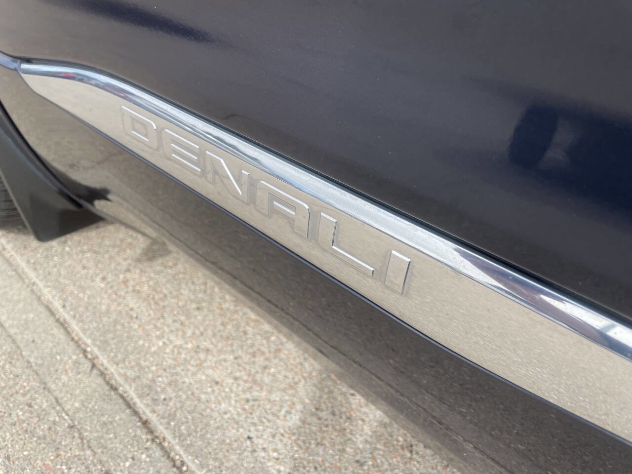 Used 2018 GMC Acadia Denali w/ Technology Package image 35