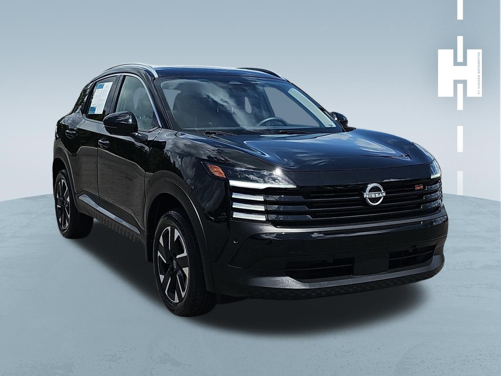 Used 2025 Nissan Kicks SR FWD image 1