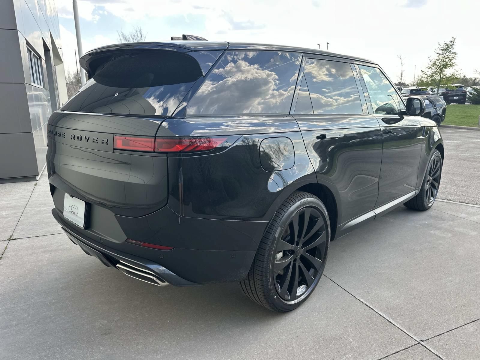 New 2026 Land Rover Range Rover Sport SE AWD/4WD image 5