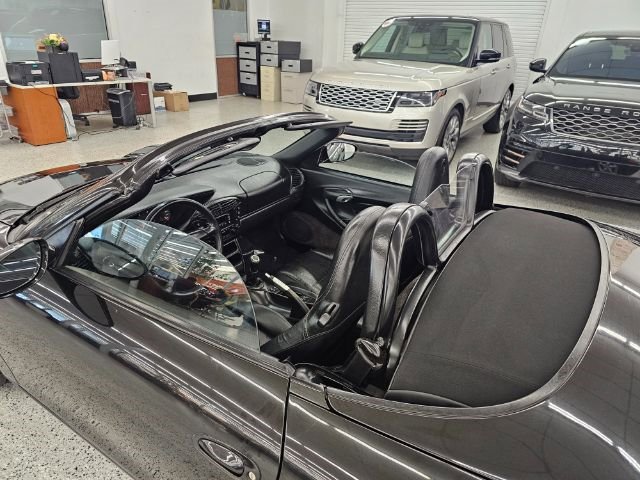 Used 2000 Porsche Boxster image 34