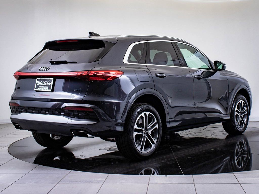 Used 2025 Audi Q5 Premium w/ Convenience Package AWD/4WD image 10
