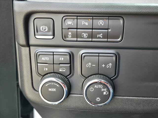 Used 2025 Chevrolet Tahoe LT image 16