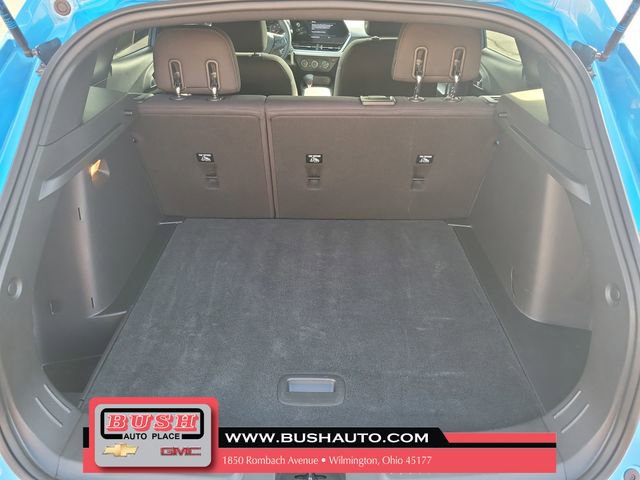 Used 2025 Chevrolet Trax RS w/ Driver Confidence Package image 9