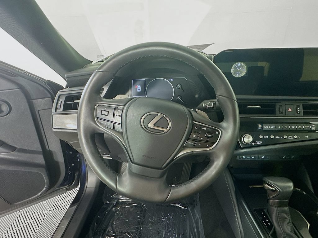 Used 2023 Lexus ES 350 w/ Premium Package FWD image 15