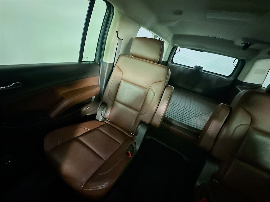 Used 2016 Chevrolet Suburban LTZ image 12