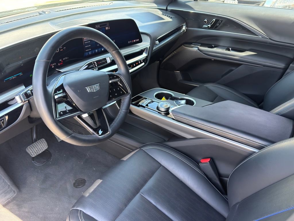 Used 2024 Cadillac Lyriq Sport image 15