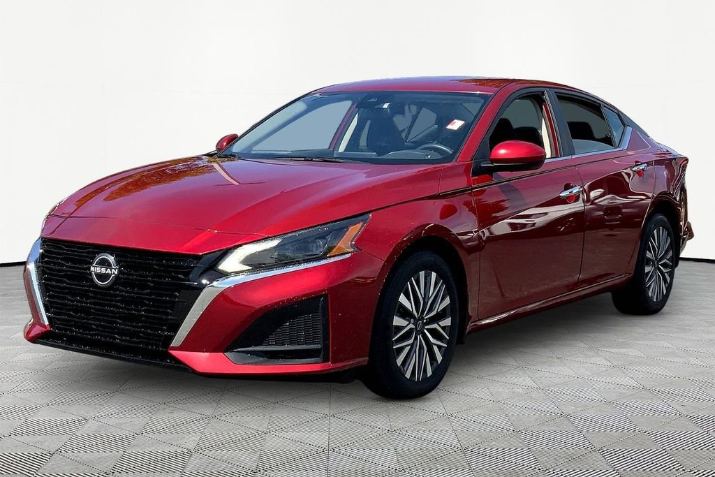 Used 2023 Nissan Altima 2.5 SV image 3