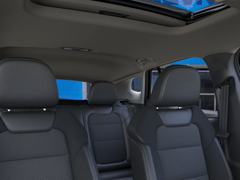 New 2026 Chevrolet Trax LT w/ Sunroof Package FWD image 26