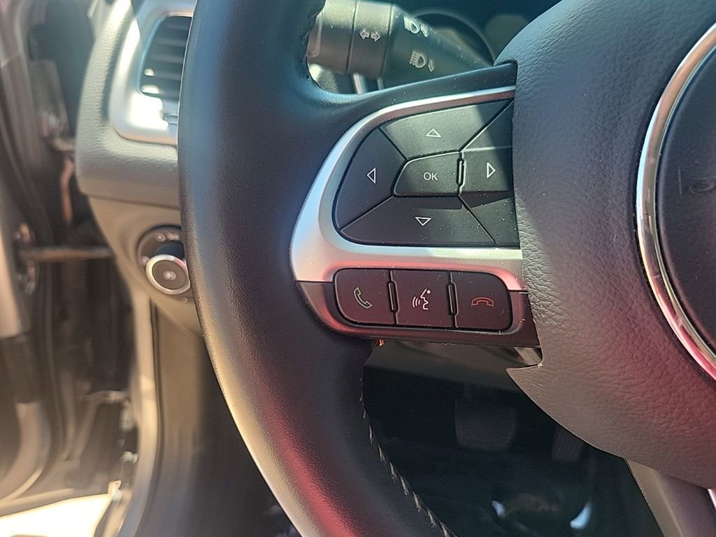 Used 2019 Jeep Compass Latitude w/ Popular Equipment Group FWD image 21