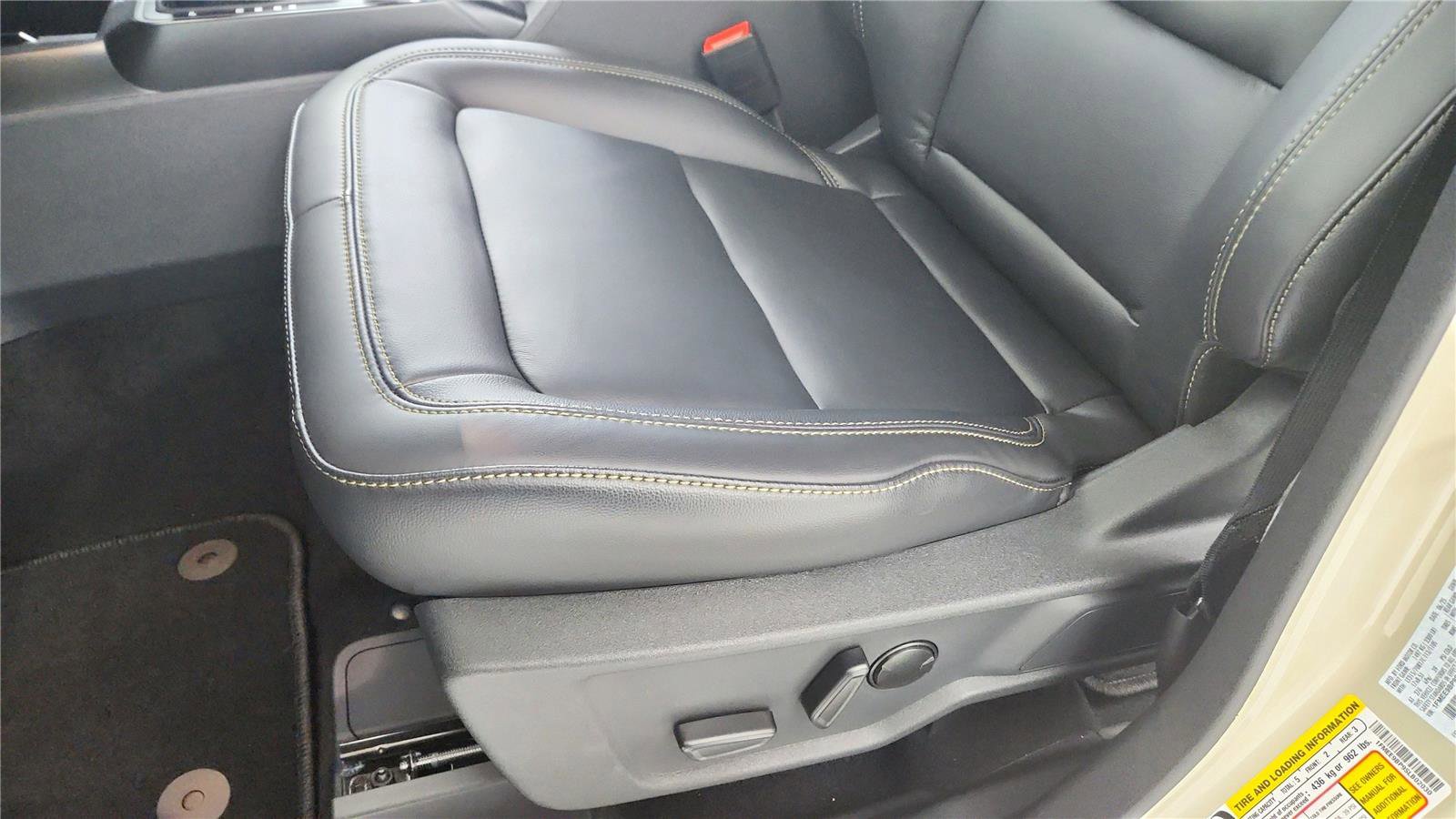 New 2025 Ford Bronco Badlands image 25