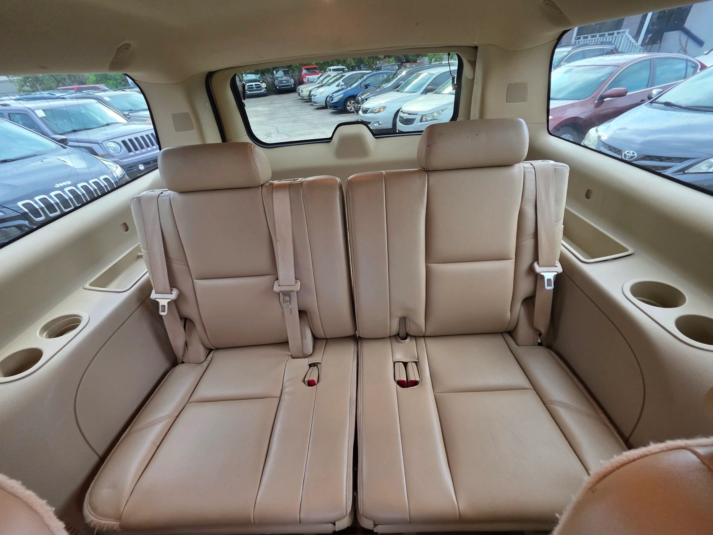 Used 2012 GMC Yukon XL SLT w/ Regional Value Package RWD image 17