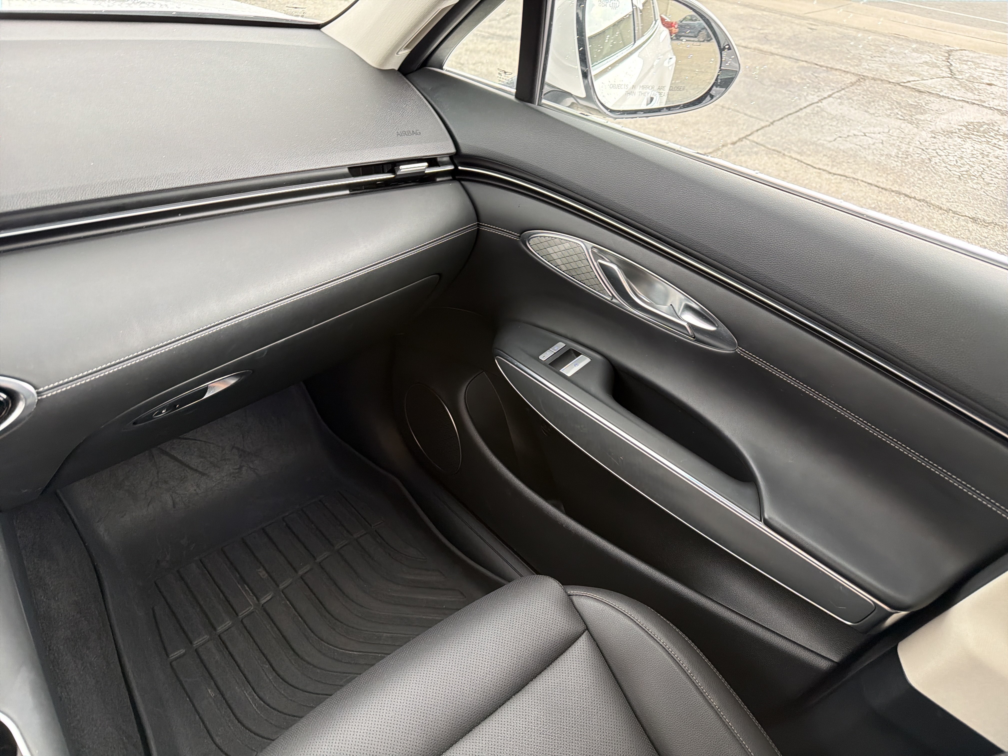 Used 2024 Genesis GV70 2.5T w/ Select Package AWD/4WD image 22