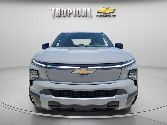 New 2026 Chevrolet Silverado EV LT AWD/4WD image 8