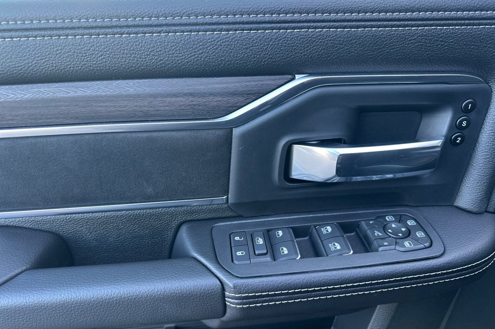 New 2026 RAM 3500 Laramie image 12