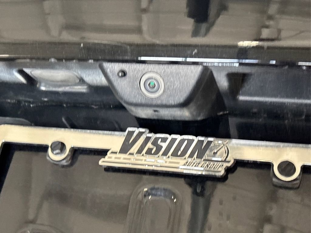 Used 2023 Jeep Grand Cherokee Limited w/ Luxury Tech Group II image 16