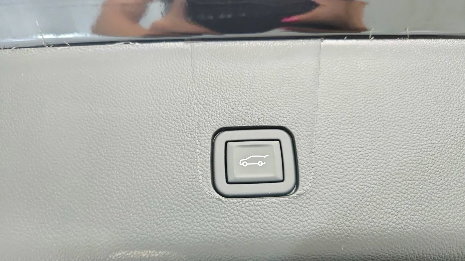 Used 2023 Chevrolet Traverse RS image 22