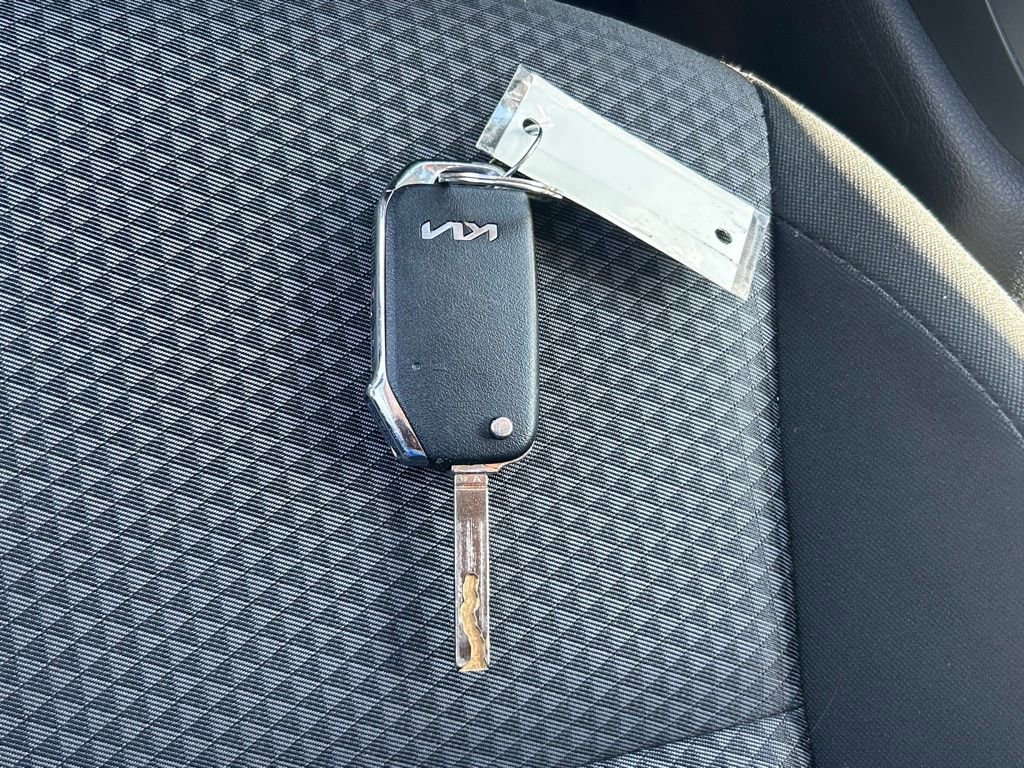 Used 2023 Kia Soul LX w/ Option Group 015 image 40