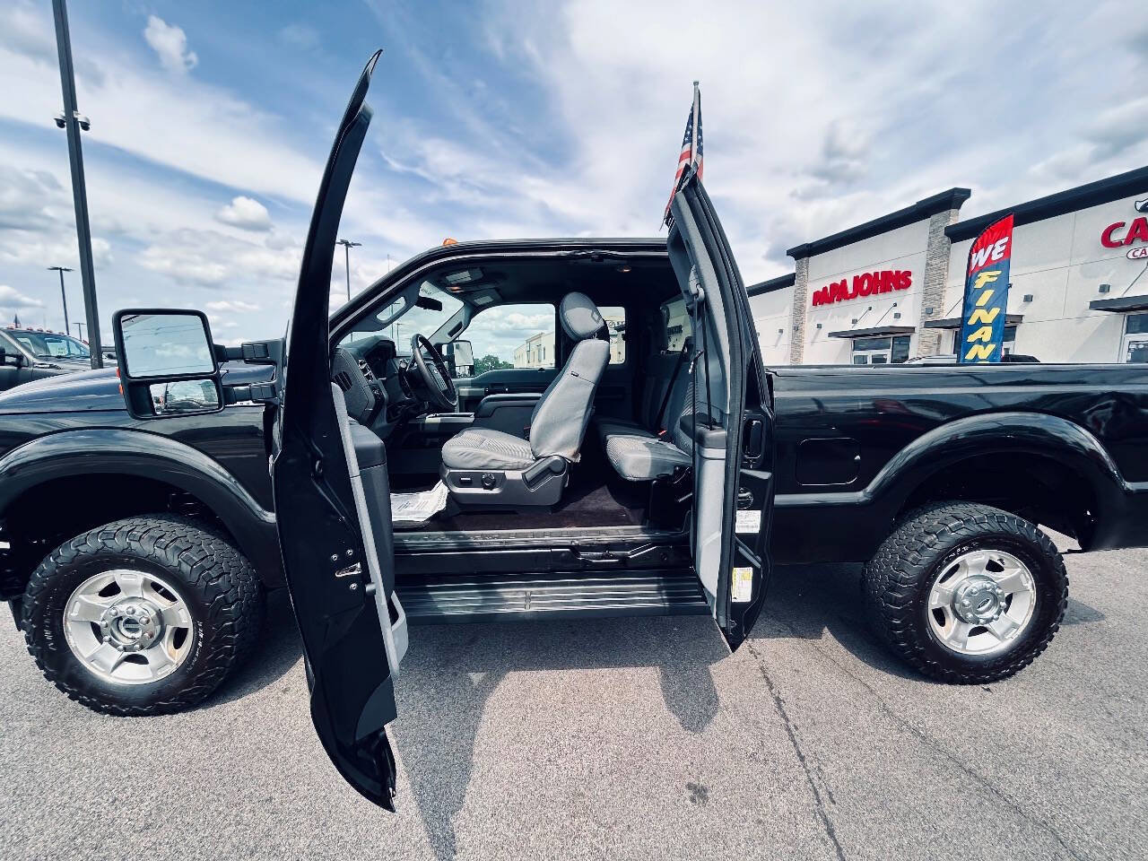 Used 2014 Ford F250 XLT w/ XLT Interior Package image 25