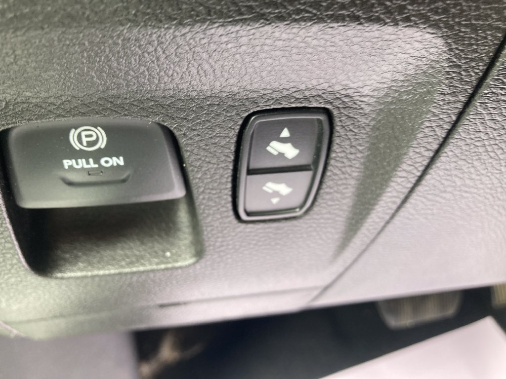 Used 2019 RAM 1500 Big Horn AWD/4WD image 38