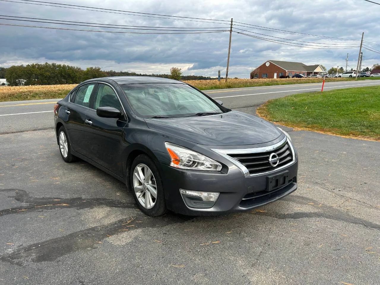 Used 2013 Nissan Altima 2.5 SV FWD image 2