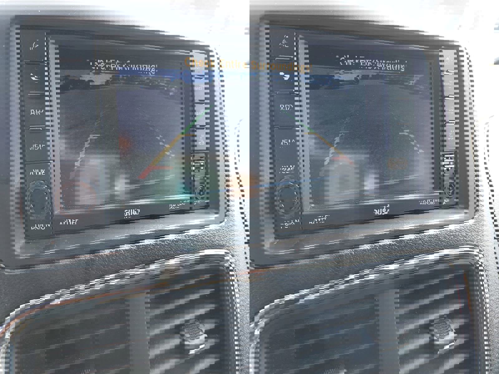 Used 2019 Dodge Grand Caravan SXT image 24