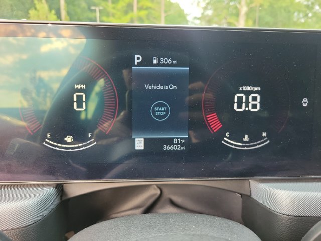 Used 2025 Hyundai Sonata SEL FWD image 29