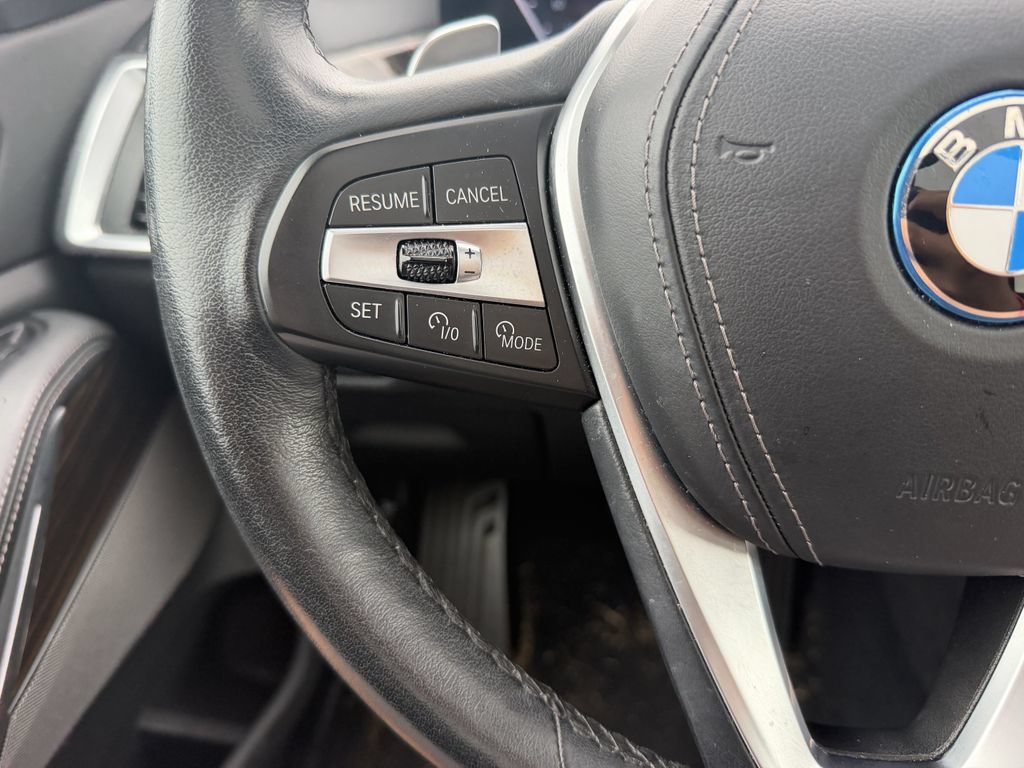Used 2025 BMW X5 xDrive50e AWD/4WD image 15