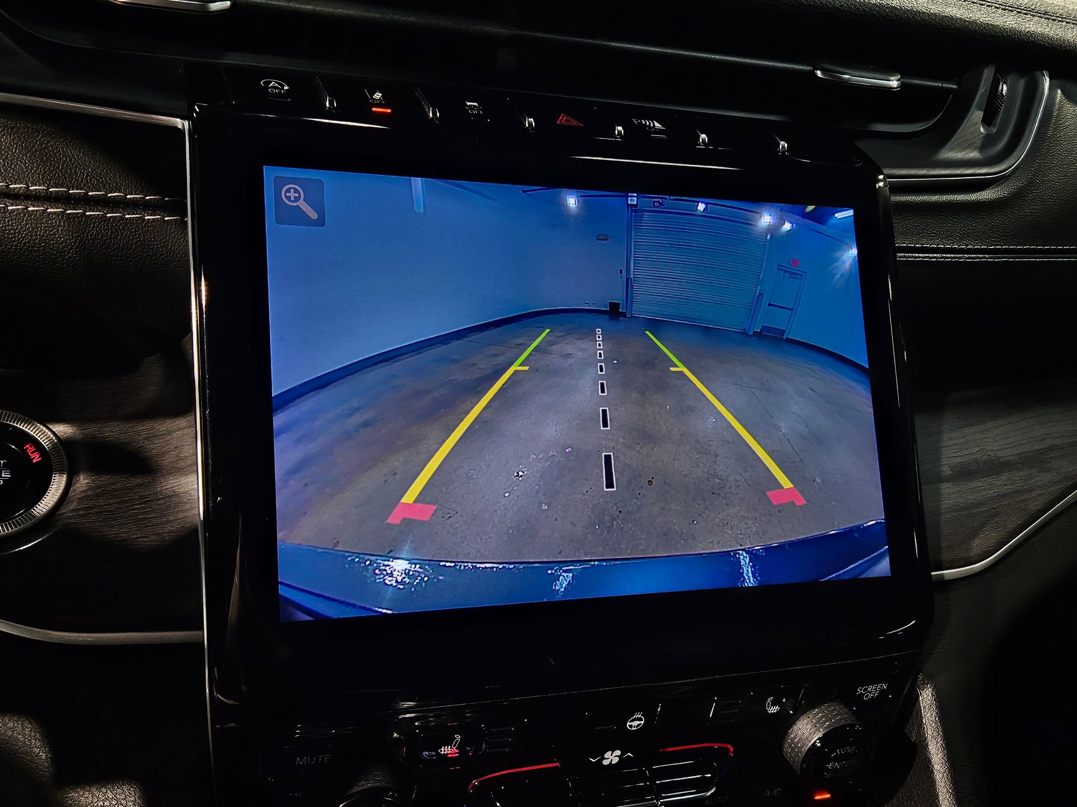 Used 2022 Jeep Grand Cherokee L Limited image 31