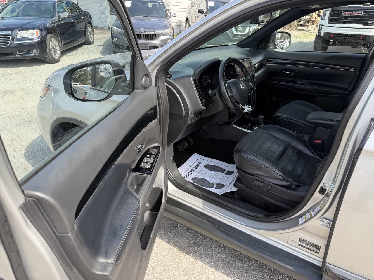 Used 2019 Mitsubishi Outlander LE image 14