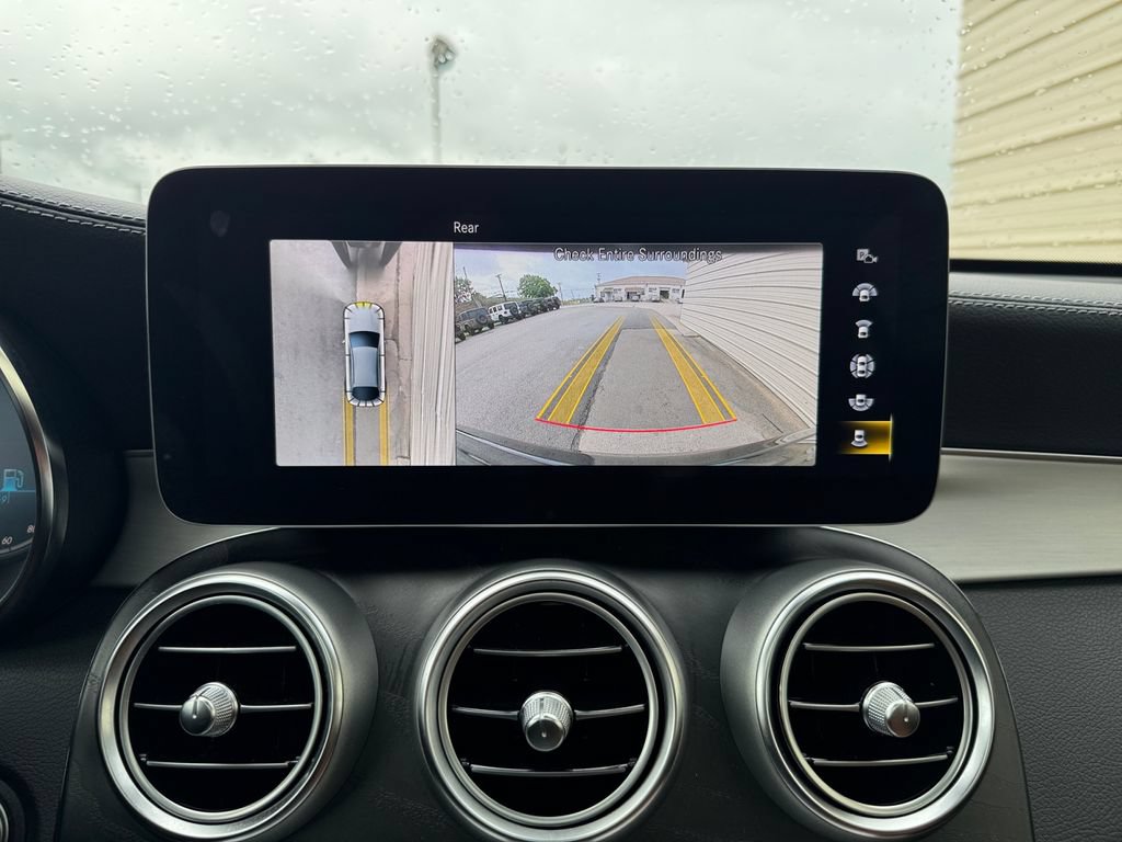Used 2023 Mercedes-Benz GLC 300 4MATIC Coupe image 18