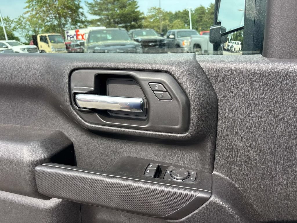 New 2026 GMC Sierra 2500 Pro w/ Convenience Package AWD/4WD image 7