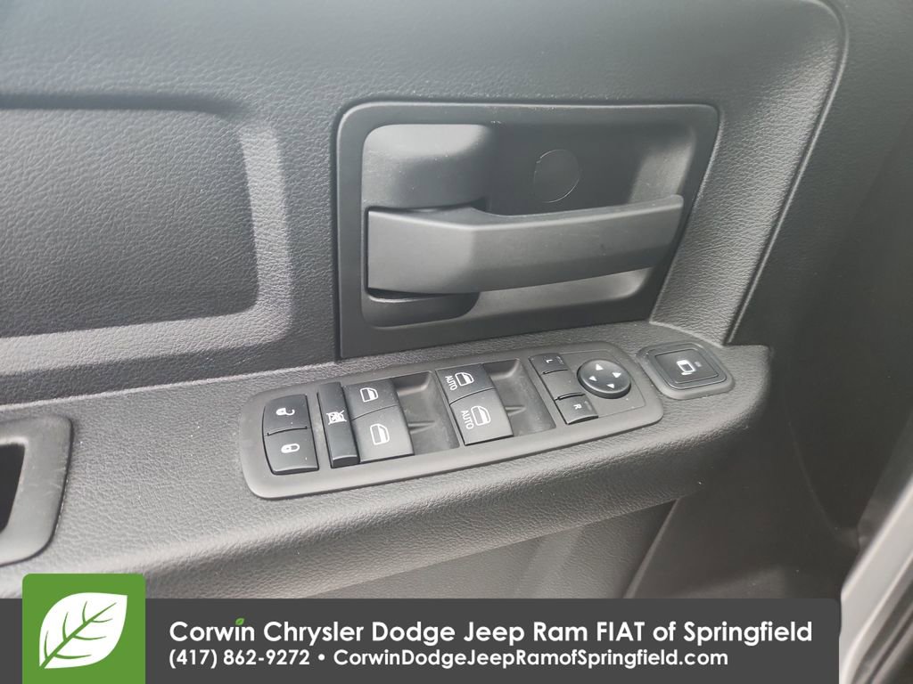 Used 2024 RAM 2500 Tradesman w/ Chrome Appearance Group image 21