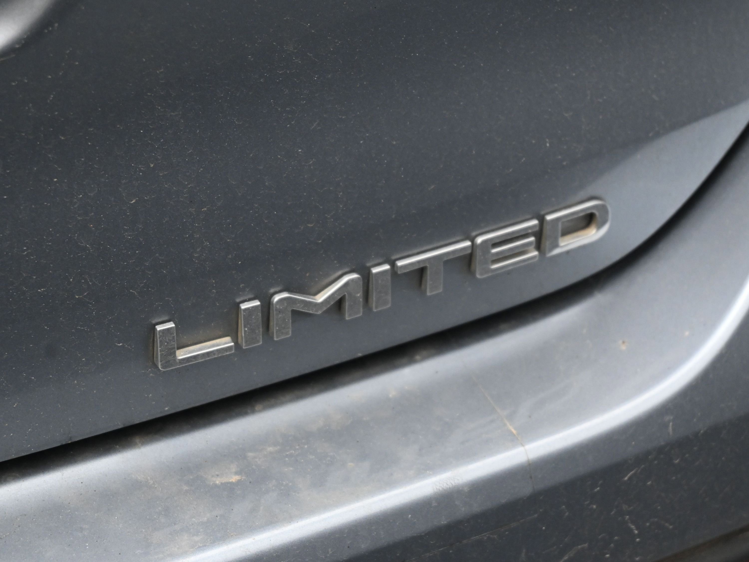 Used 2020 Toyota Highlander Limited image 22