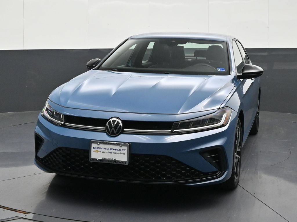 Used 2025 Volkswagen Jetta Sport FWD image 8
