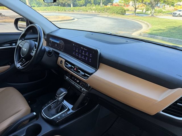Used 2024 Kia Seltos EX FWD image 31